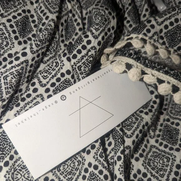 BOHO Blouse - Picture 3 of 3